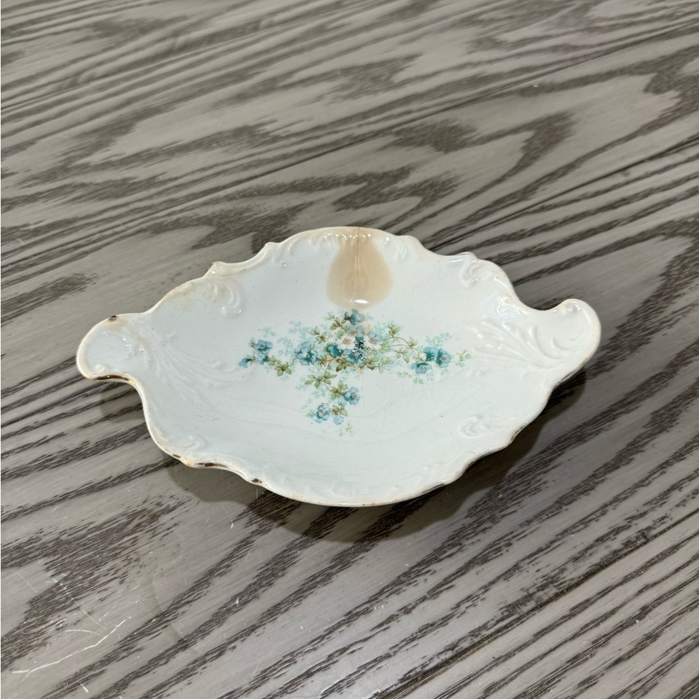 Antique Porcelain Limoges White Scalloped Dish